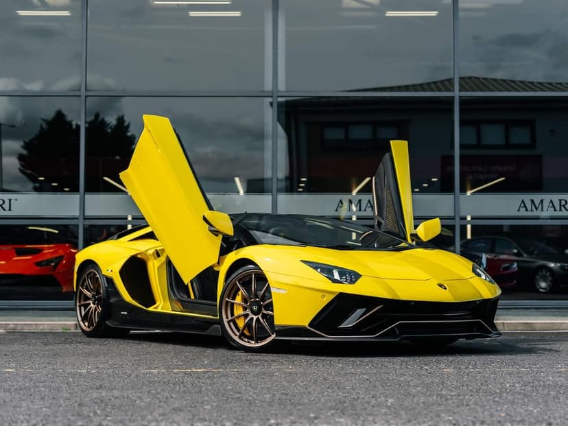 Featured image of Lamborghini Aventador LP 780-4 Ultimae Roadster