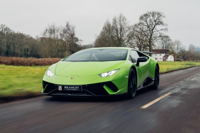 Featured image of Lamborghini Huracan Performante
